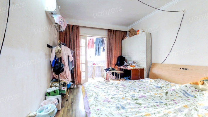 虹南小区二手房实景图