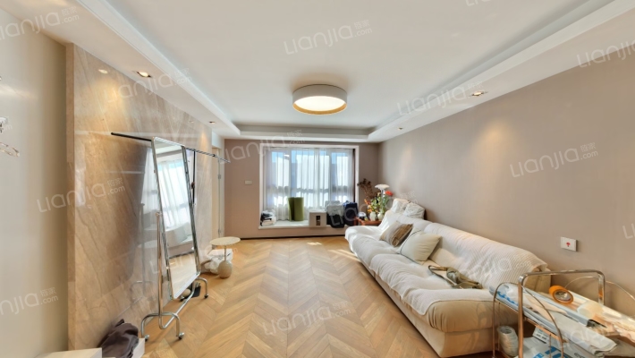 翡翠公园五期二手房实景图