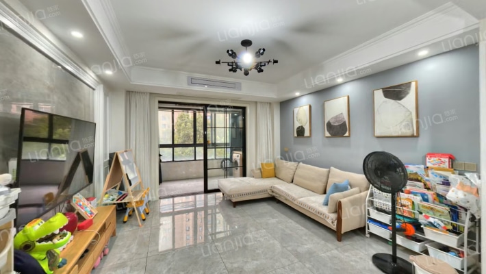 艾盛春天里二手房实景图