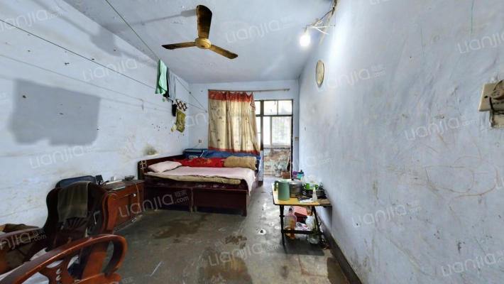 经七路10号院二手房实景图