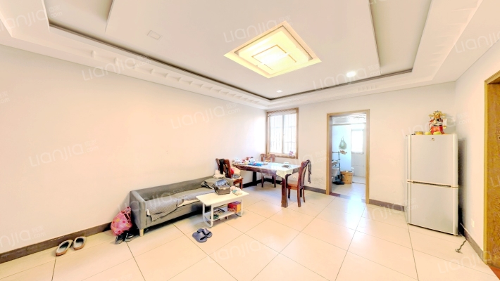 青年路144号二手房实景图