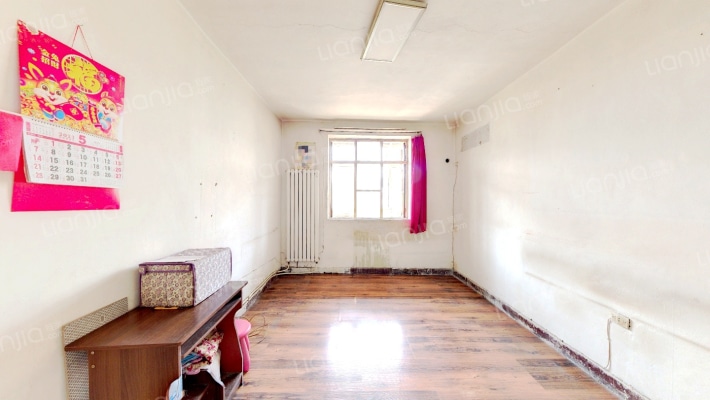 地毯厂路18号二手房实景图