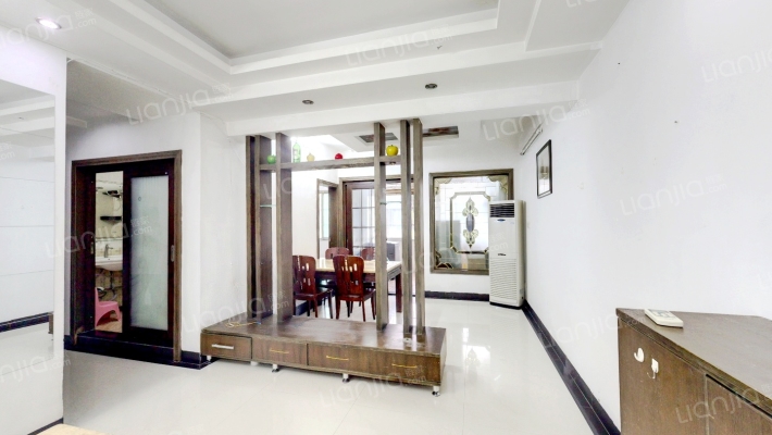 鸿燕居二手房实景图