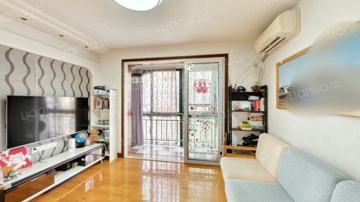 雨虹雅苑二手房实景图