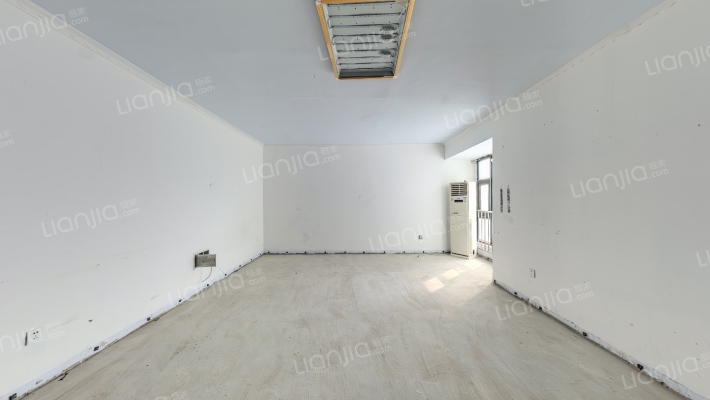 银海中央广场二手房实景图