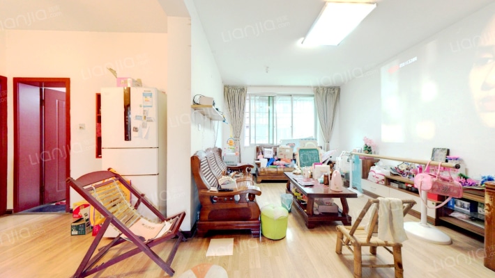 湖滨路352号二手房实景图