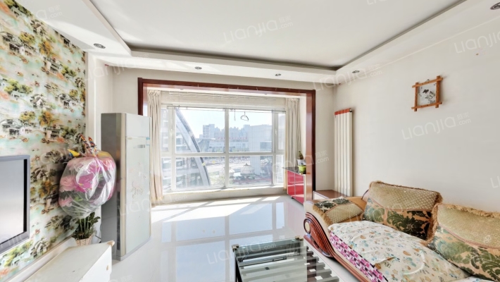 北美晶域蓝湾南区二手房实景图