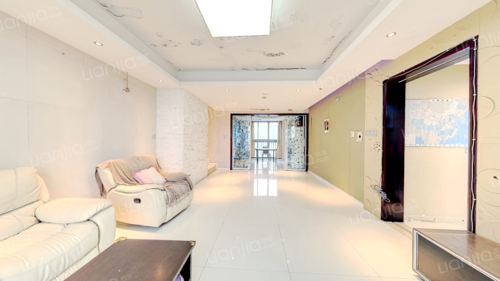 彩虹国际二手房实景图