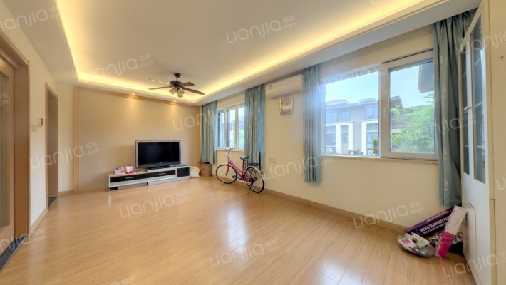 蓝光青城河谷国际度假区二手房实景图