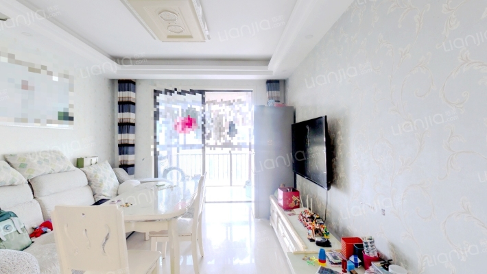 保利东郡律园二手房实景图