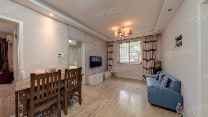 崇盛里二手房实景图