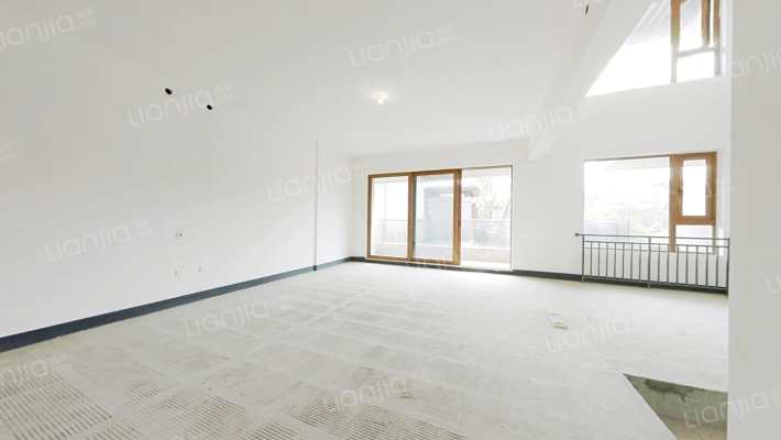 麓湖生态城琥珀瀛洲二手房实景图