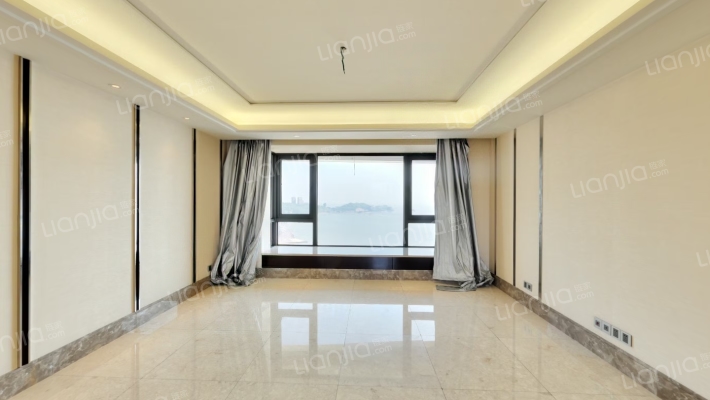 凤凰海域二手房实景图