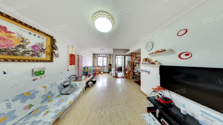 百通依山小居二手房实景图