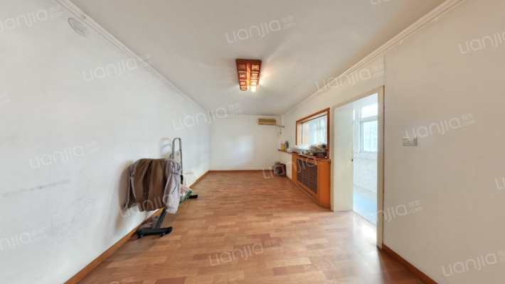 油漆厂宿舍二手房实景图