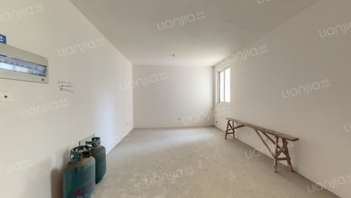 阳澄湖畔花苑三区二手房实景图