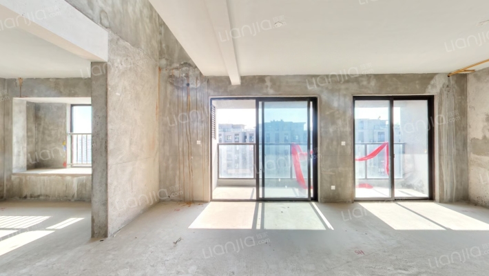 沧湖华庭二手房实景图