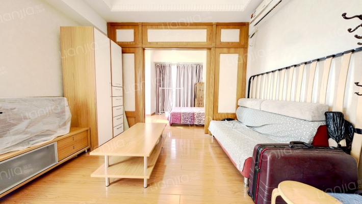 赛格公寓二手房实景图