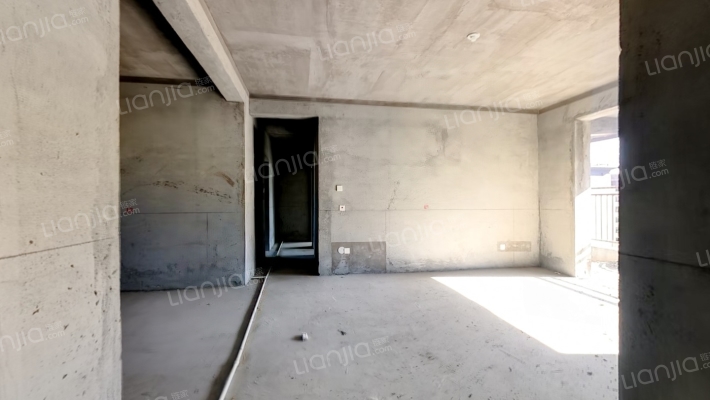 鑫丰苑瑞隆府二手房实景图