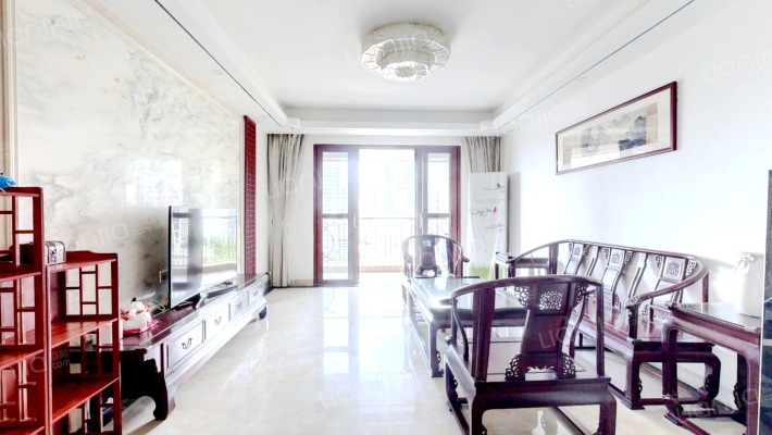 卢浮公馆二手房实景图