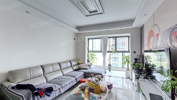 俊发彩云城檀湾二手房实景图