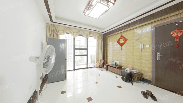 威廉城邦二手房实景图