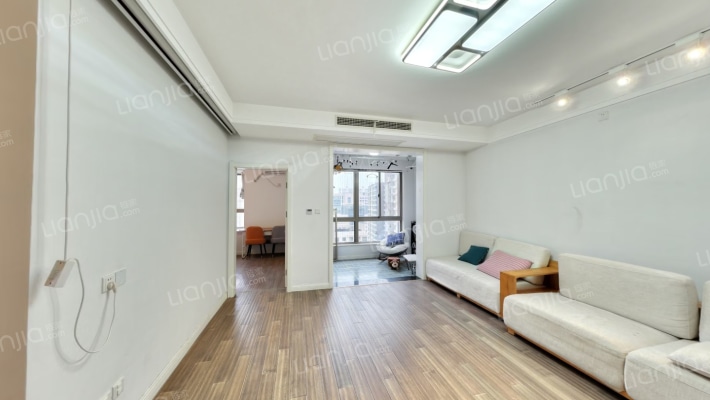 天伊阁小区二手房实景图