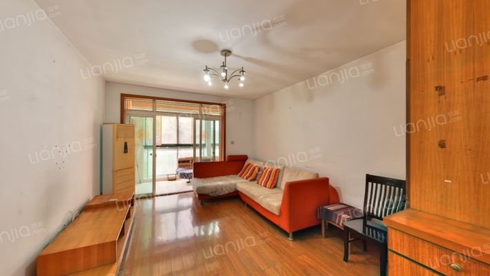 旭日华庭二手房实景图