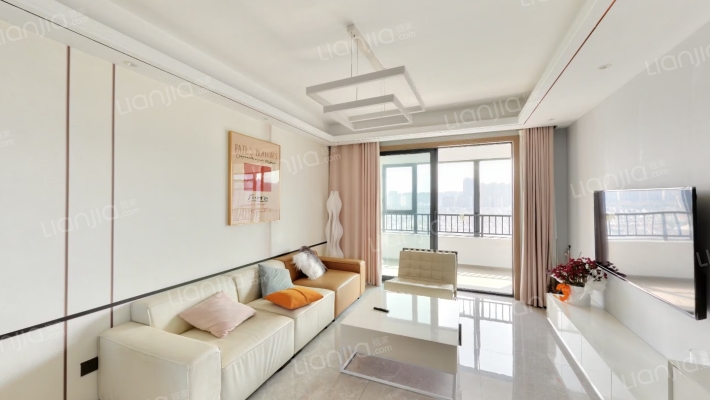 万兴湖山间二手房实景图