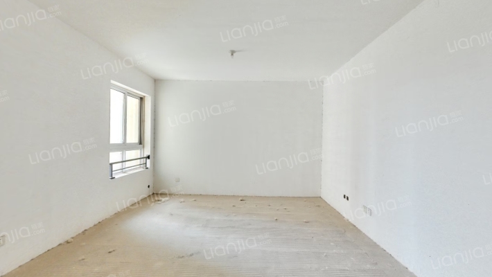 建投金秋苑E区二手房实景图