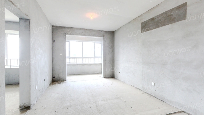 智高常春藤C区二手房实景图