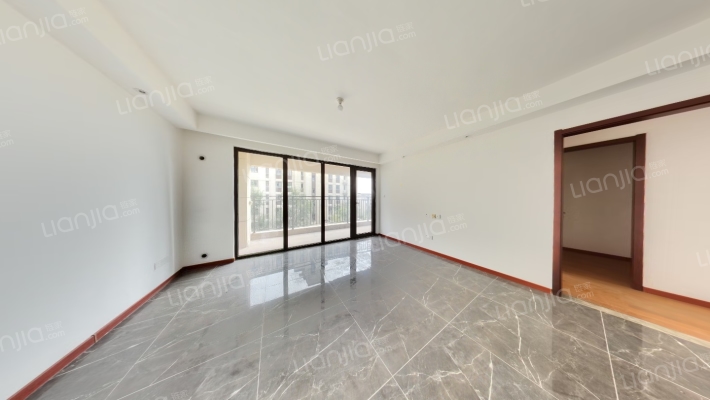 协信天骄观澜国际社区二手房实景图