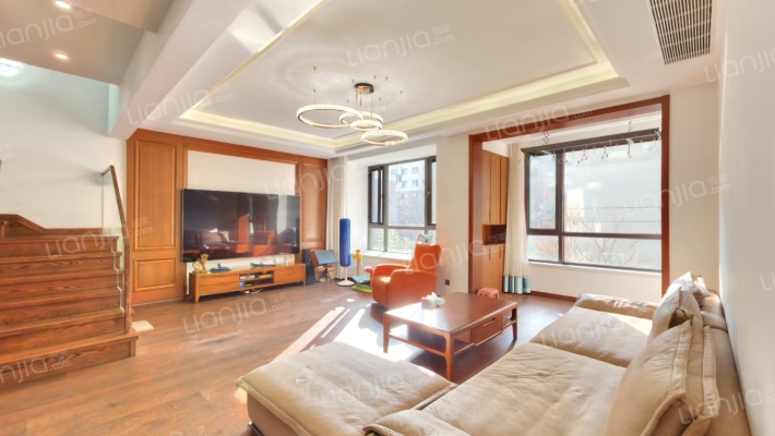 万科观贤别墅二手房实景图