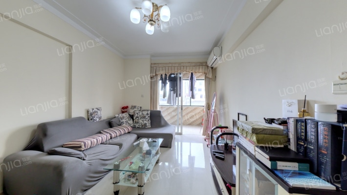 雅高领寓二手房实景图