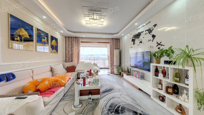 乐湾国际.依山云墅二手房实景图