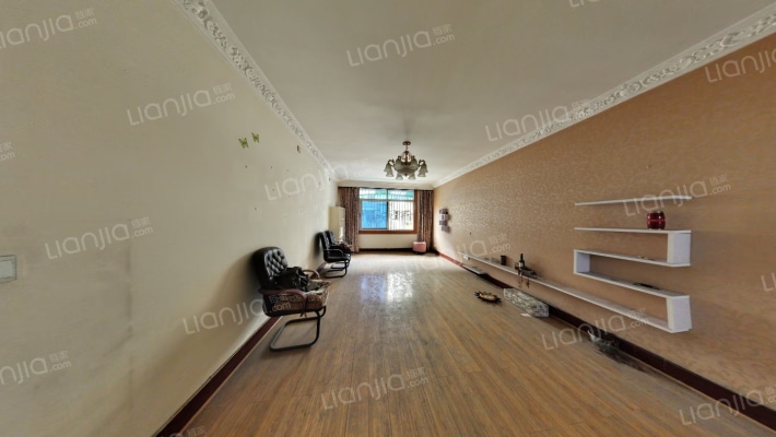 龙门街37号院二手房实景图