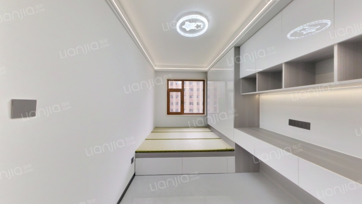 前进雅苑西区二手房实景图