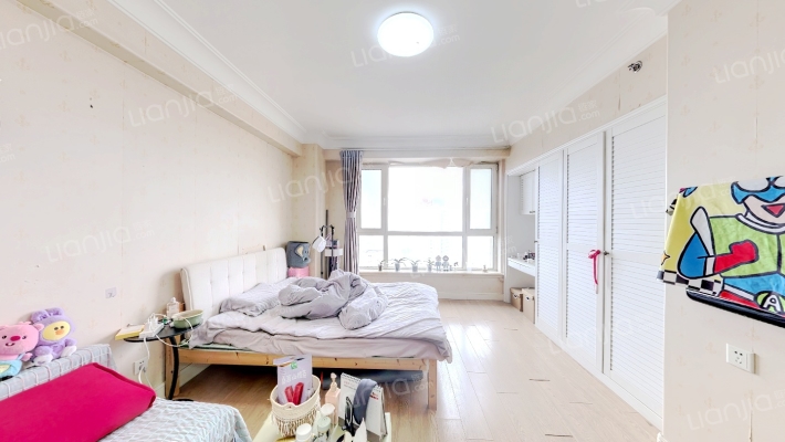 普照假日广场二手房实景图