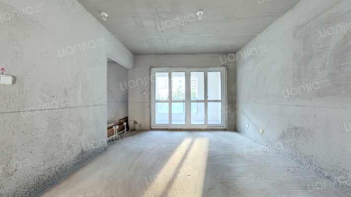 柏润花园二手房实景图