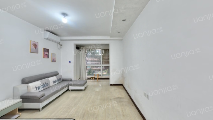 摩登部落二手房实景图