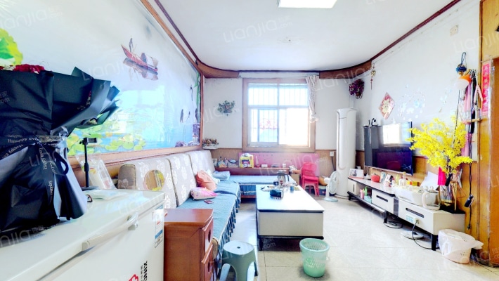 南阳路84号院二手房实景图