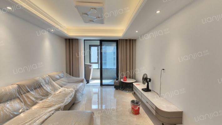 亚新大梁府二手房实景图