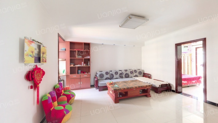 步行街小区二手房实景图