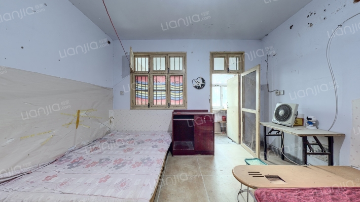 金属公司家属院二手房实景图