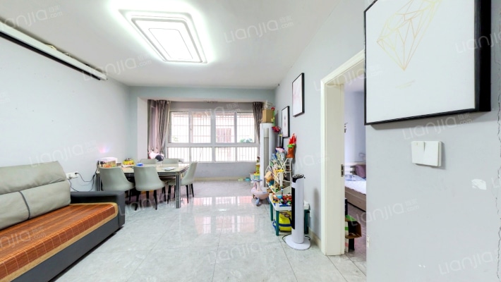 苏沪佳苑二手房实景图