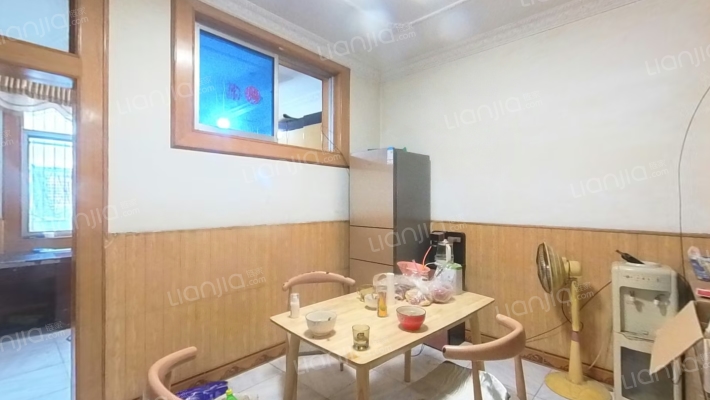 平安家园小区二手房实景图