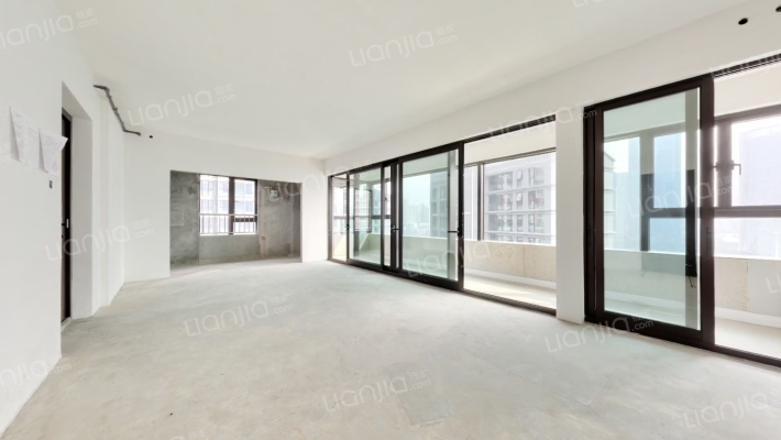 国铁城投国樾滨江二手房实景图