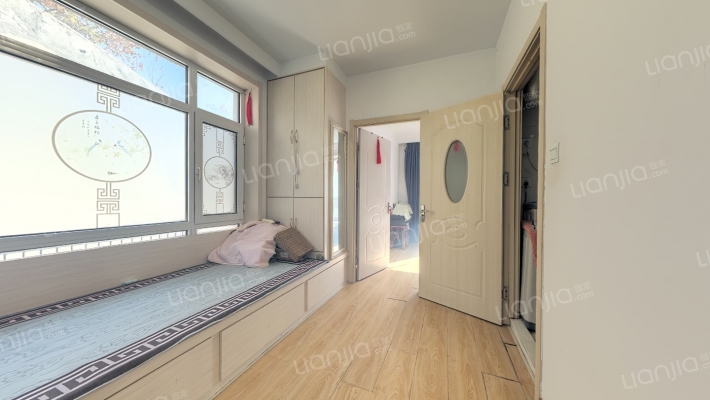 抱龙风景二手房实景图