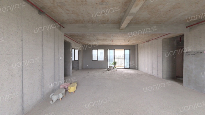 深业堤亚纳湾四期二手房实景图