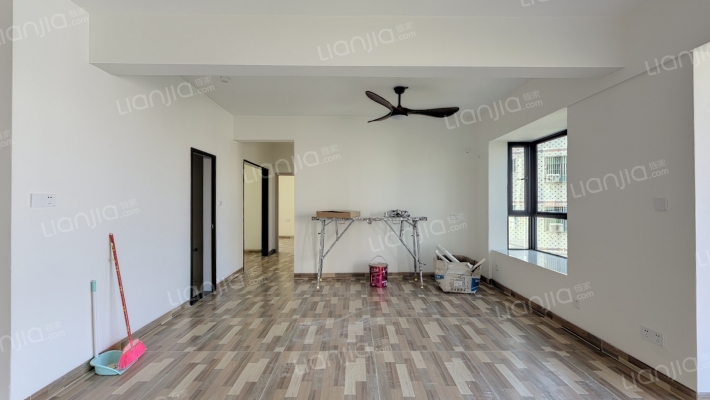 佳华公寓二手房实景图